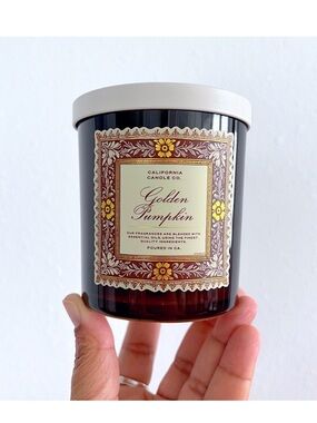Leoben Company Golden Pumpkin Scented Candle